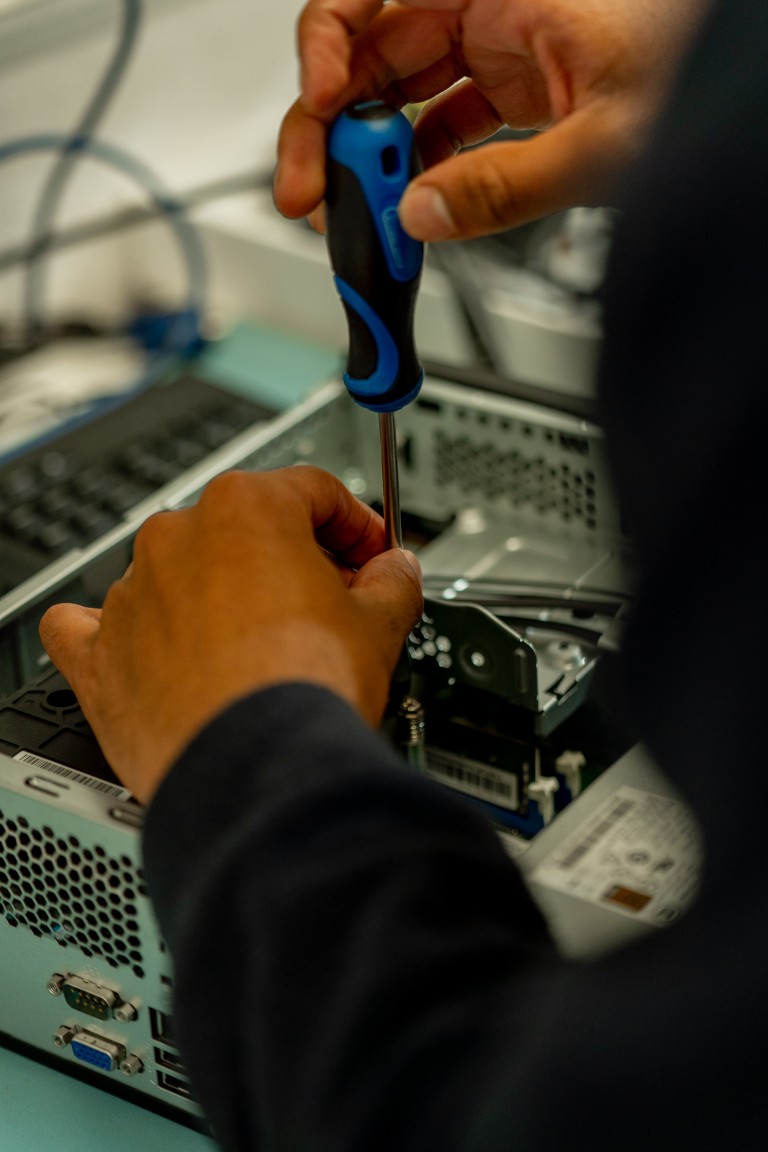 Genmar IT workshop equipment and tools