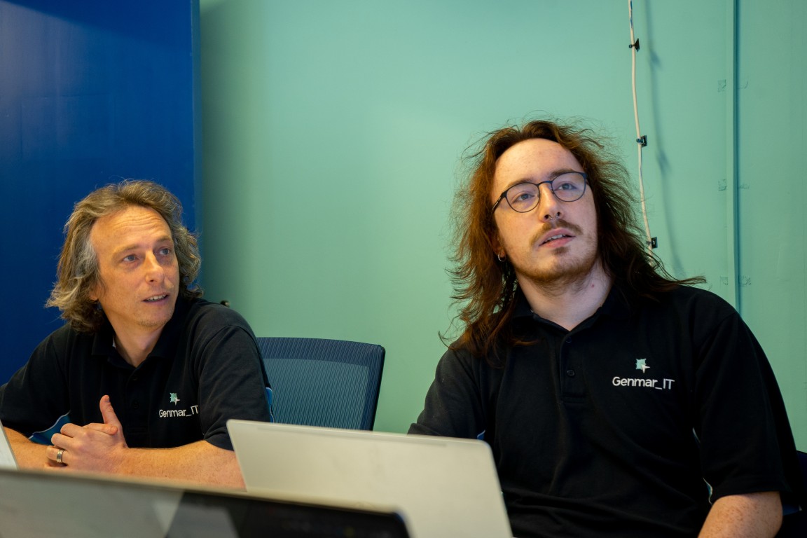 Genmar IT support technician providing helpdesk assistance